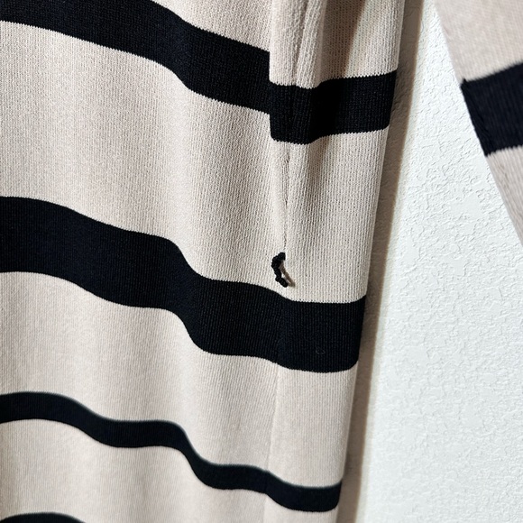 Due per Due Women's Black Tan Stretch Striped Cardigan Sweater Small Long 40” - Picture 8 of 9